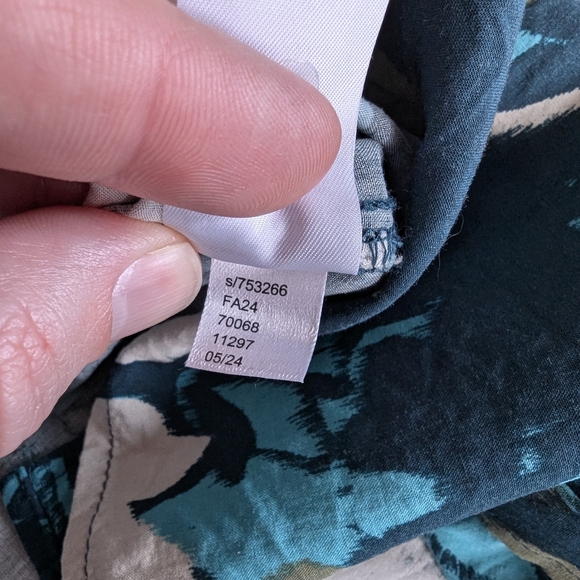 LOFT Floral Flowy Button Up Blouse Top Rayon Long Balloon Sleeve - Picture 9 of 9